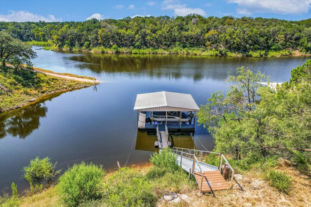 26815 Blue Cove Road Marble Falls, TX 78654