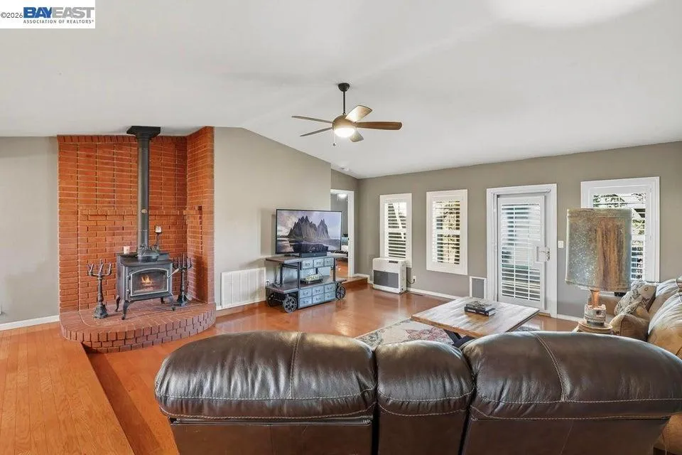 19650 Russell Cottonwood, CA 96022