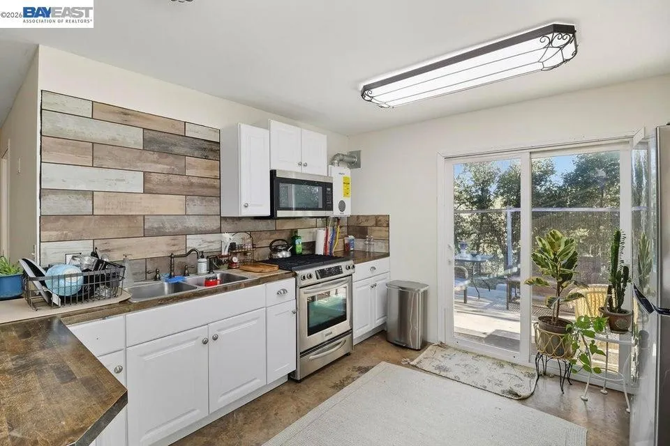 19650 Russell Cottonwood, CA 96022