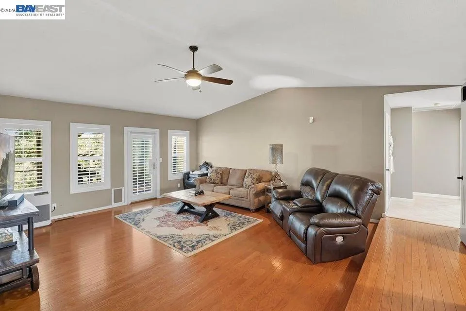19650 Russell Cottonwood, CA 96022