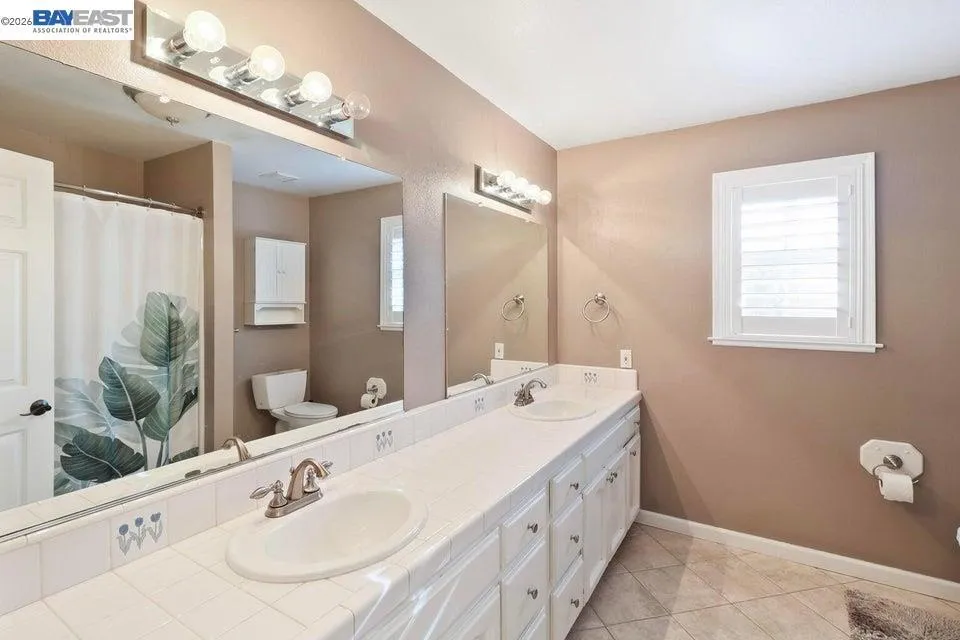 19650 Russell Cottonwood, CA 96022