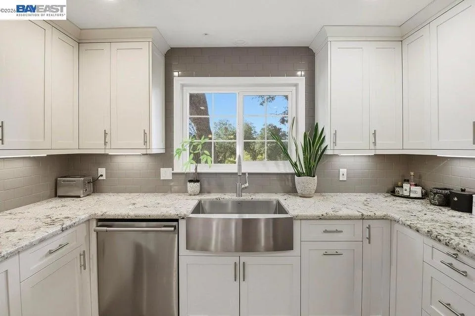 19650 Russell Cottonwood, CA 96022