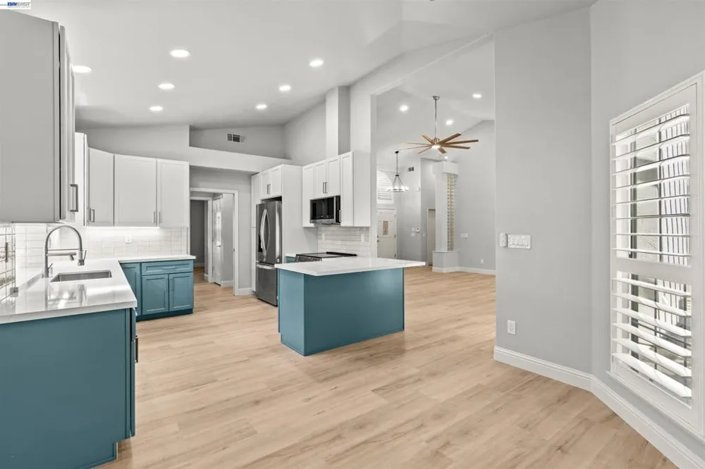 4713 Longcove Dr Stockton, CA 95219