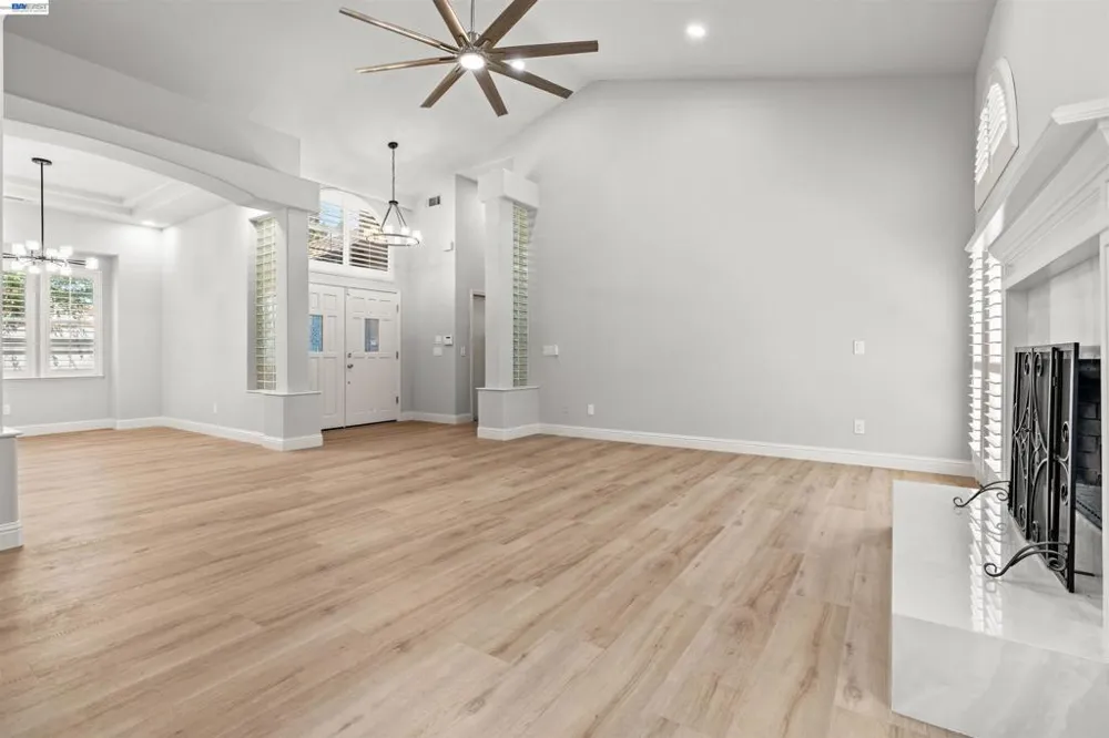 4713 Longcove Dr Stockton, CA 95219