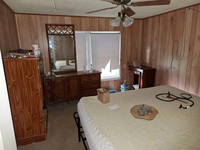 408 S HARRISON STREET McGregor, TX 76657