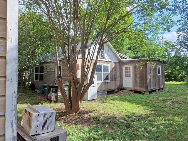 408 S HARRISON STREET McGregor, TX 76657