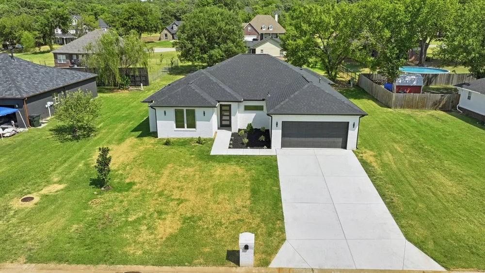 308 W Lauren Street Kiefer, OK 74041