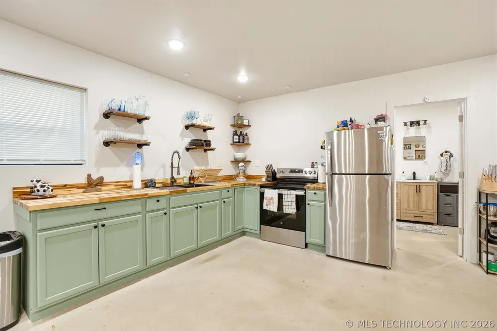 8710 County Road 1540 Ada, OK 74820