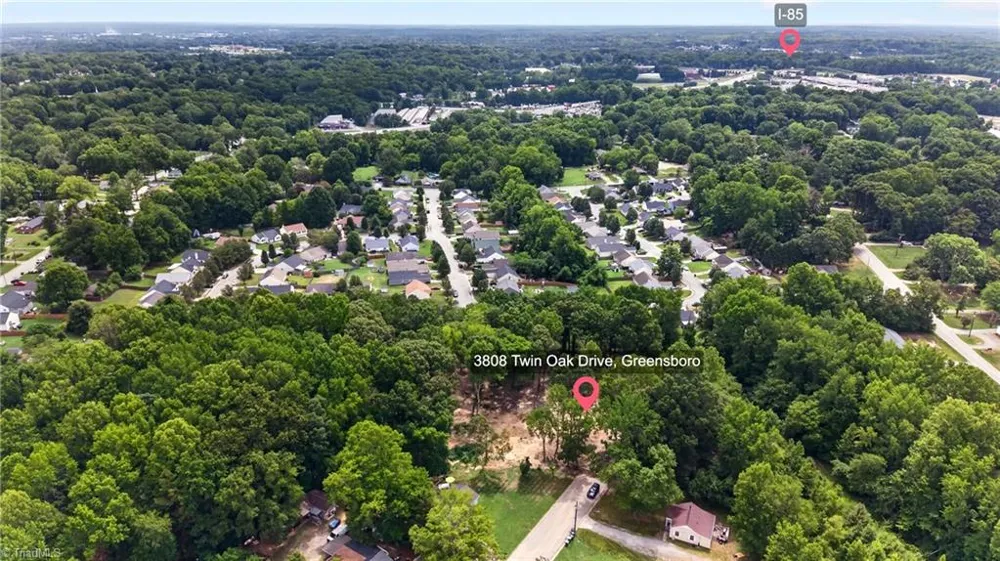 3808 Twin Oak Drive Greensboro, NC 27407