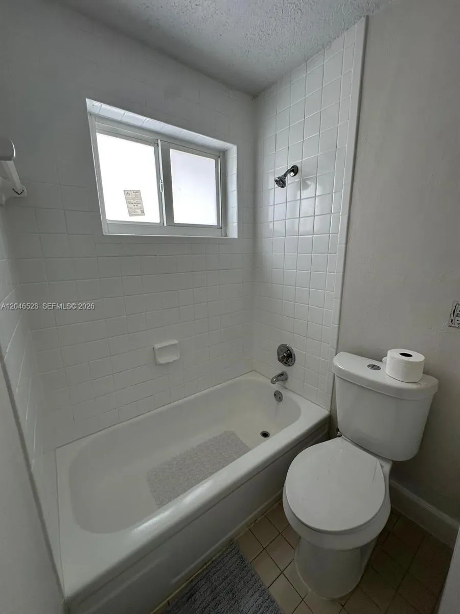 6805 SW 88th St #18 Pinecrest, FL 33156