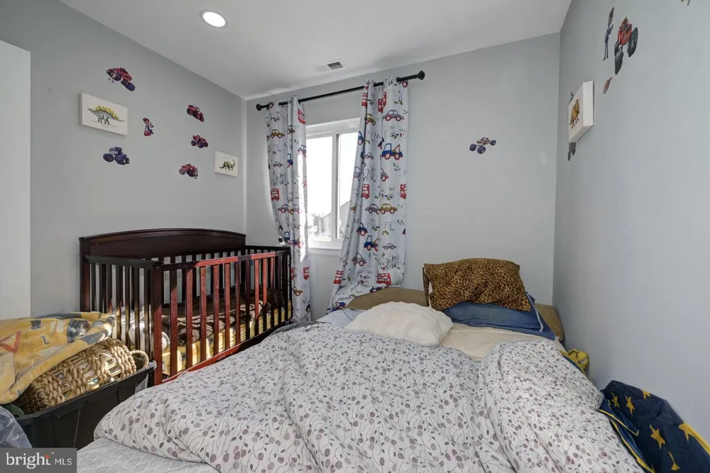 75 SANDRA ROAD Voorhees, NJ 08043