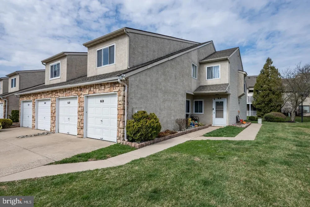 75 SANDRA ROAD Voorhees, NJ 08043