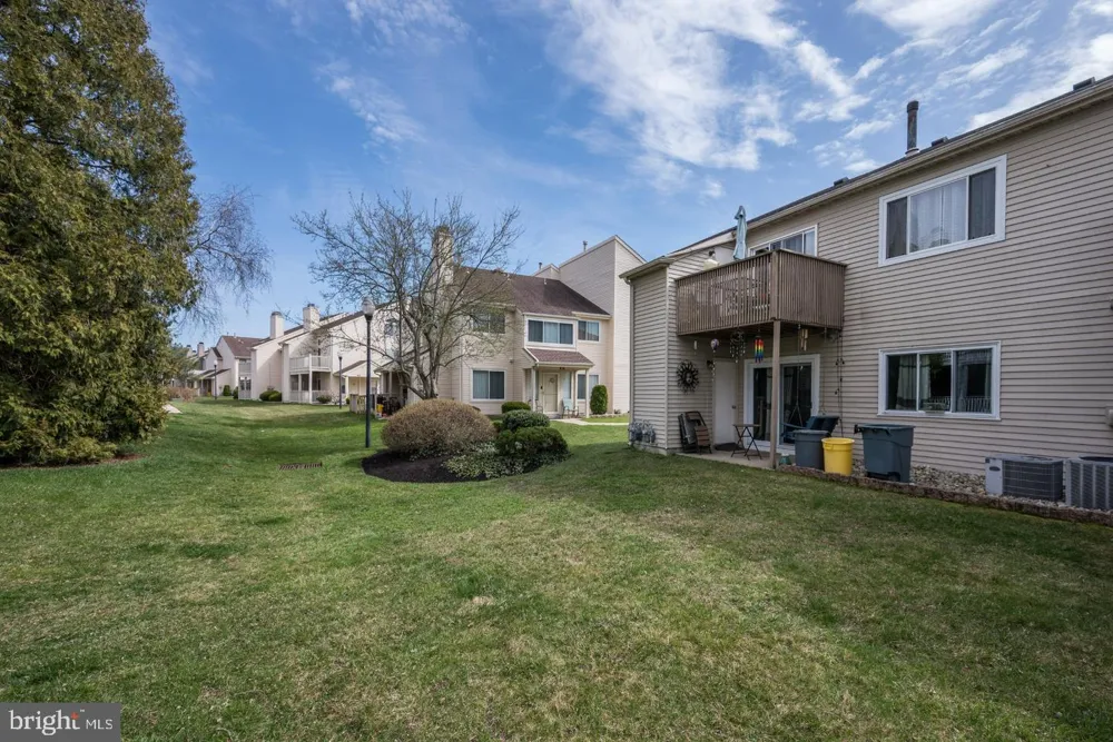 75 SANDRA ROAD Voorhees, NJ 08043