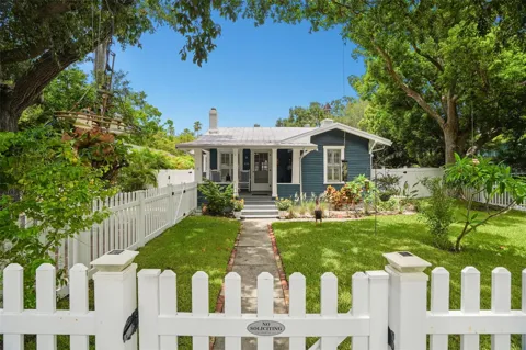 636 WILKIE STREET