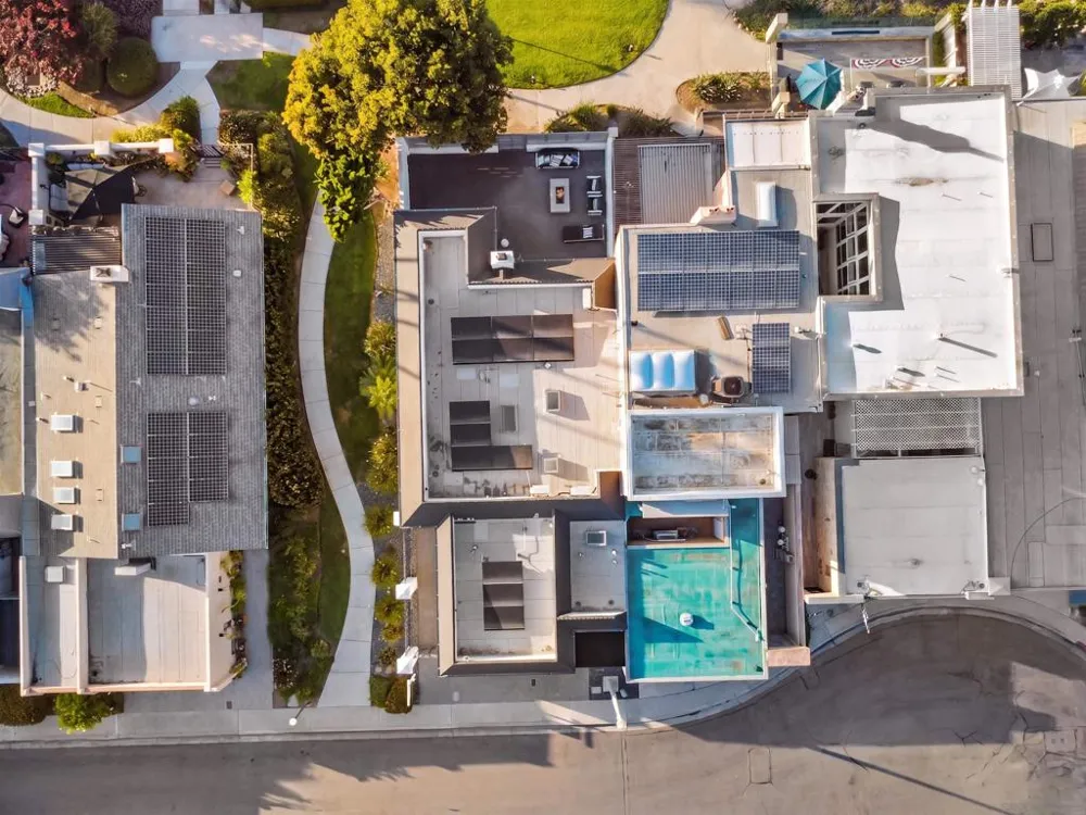 7 Gingertree LN Coronado, CA 92118