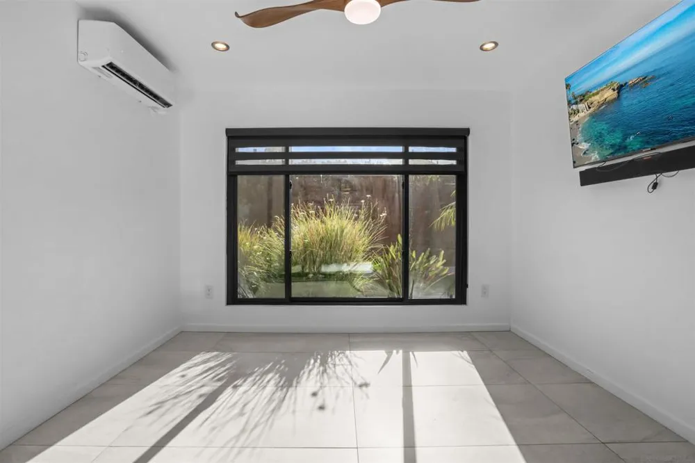 7 Gingertree LN Coronado, CA 92118