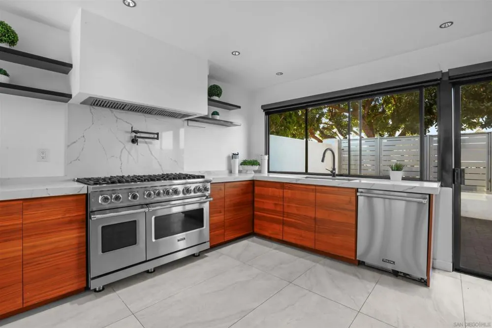 7 Gingertree LN Coronado, CA 92118