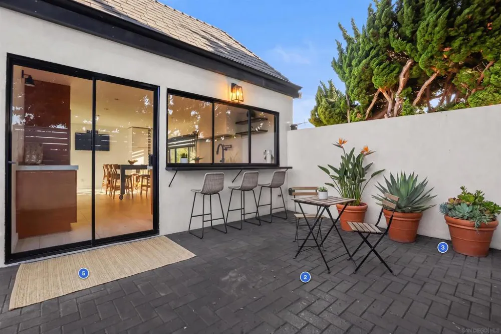 7 Gingertree LN Coronado, CA 92118