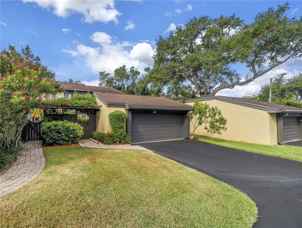 13300 INDIAN ROCKS ROAD #103 Largo, FL 33774