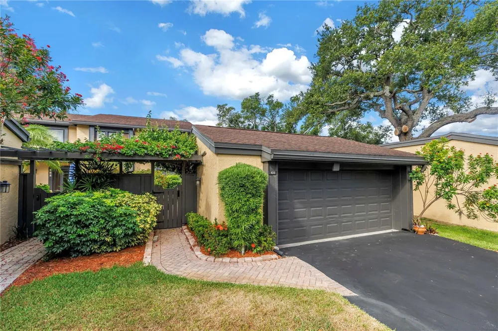 13300 INDIAN ROCKS ROAD #103 Largo, FL 33774