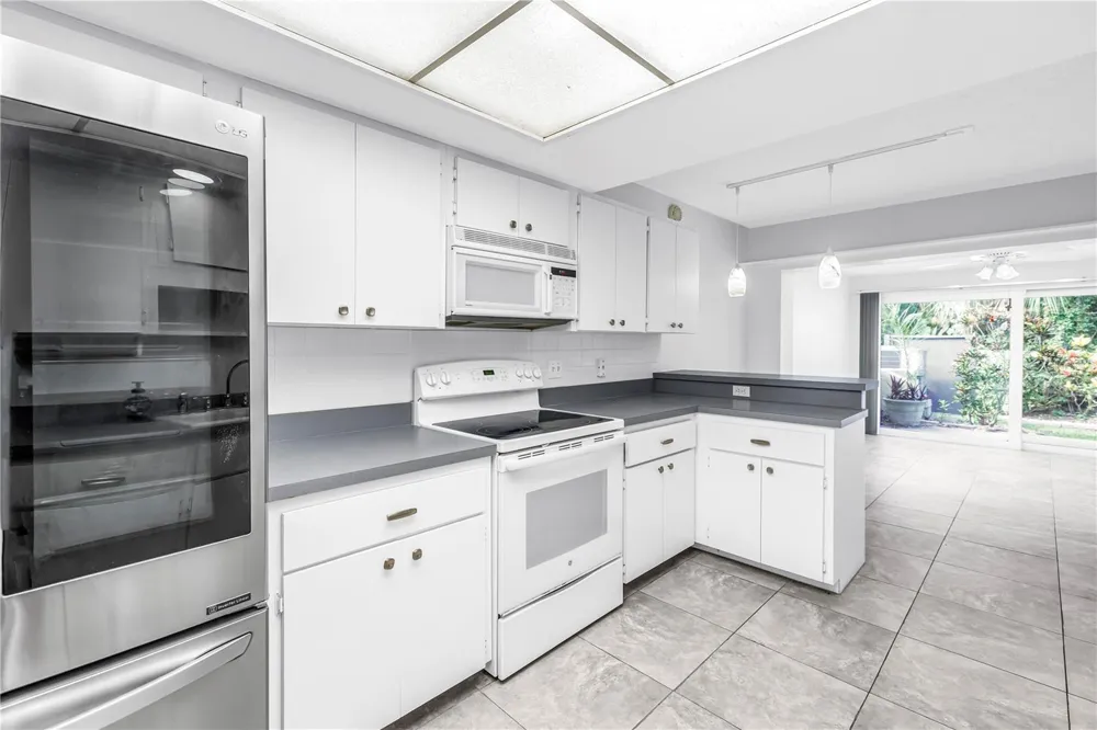 13300 INDIAN ROCKS ROAD #103 Largo, FL 33774