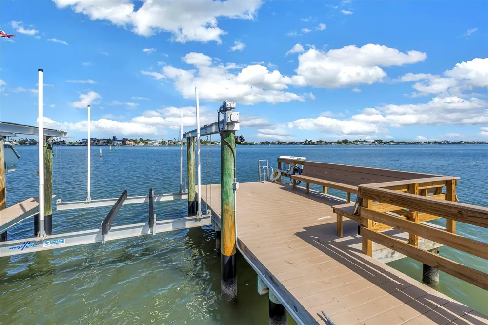 13300 INDIAN ROCKS ROAD #103 Largo, FL 33774