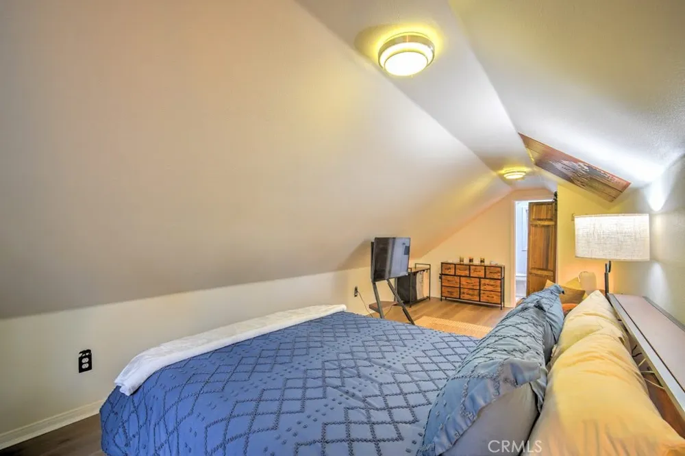 582 Rose Lane Twin Peaks, CA 92391