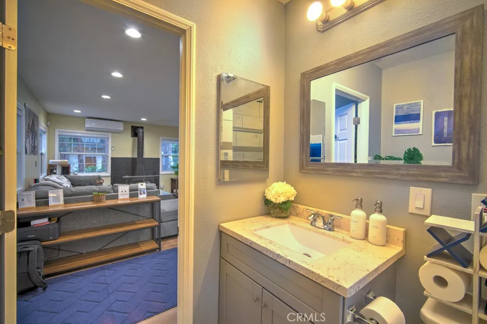 582 Rose Lane Twin Peaks, CA 92391