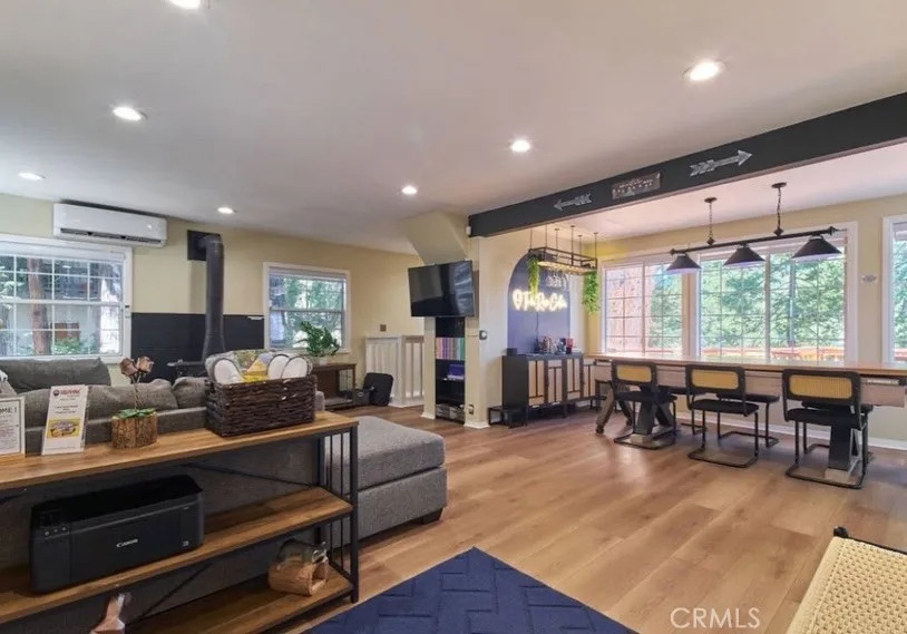 582 Rose Lane Twin Peaks, CA 92391