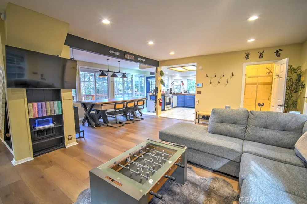 582 Rose Lane Twin Peaks, CA 92391