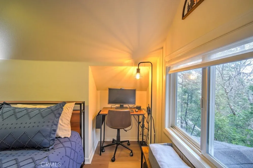 582 Rose Lane Twin Peaks, CA 92391