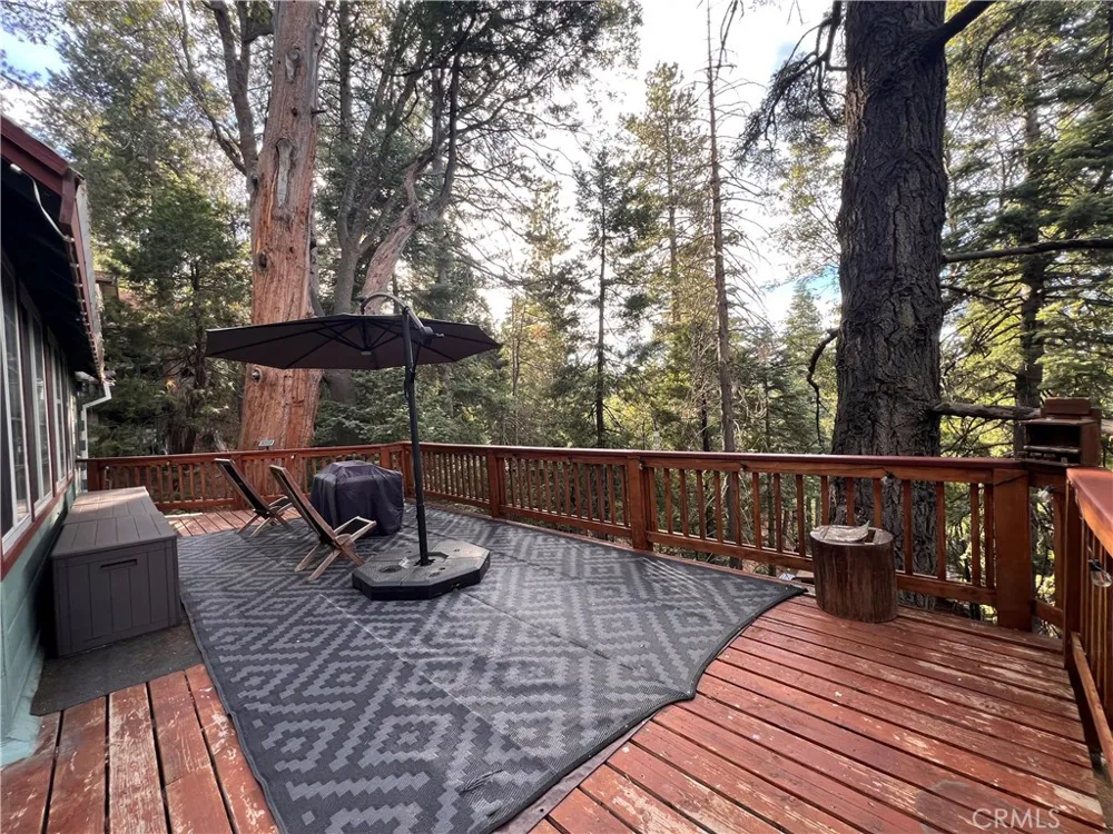 582 Rose Lane Twin Peaks, CA 92391