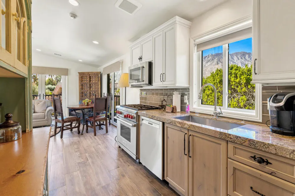 3330 Andreas Hills Drive Palm Springs, CA 92264