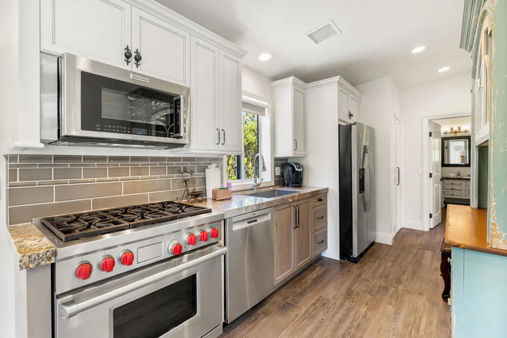 3330 Andreas Hills Drive Palm Springs, CA 92264