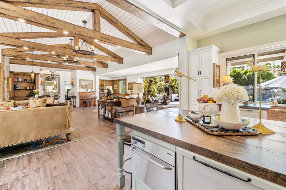 3330 Andreas Hills Drive Palm Springs, CA 92264