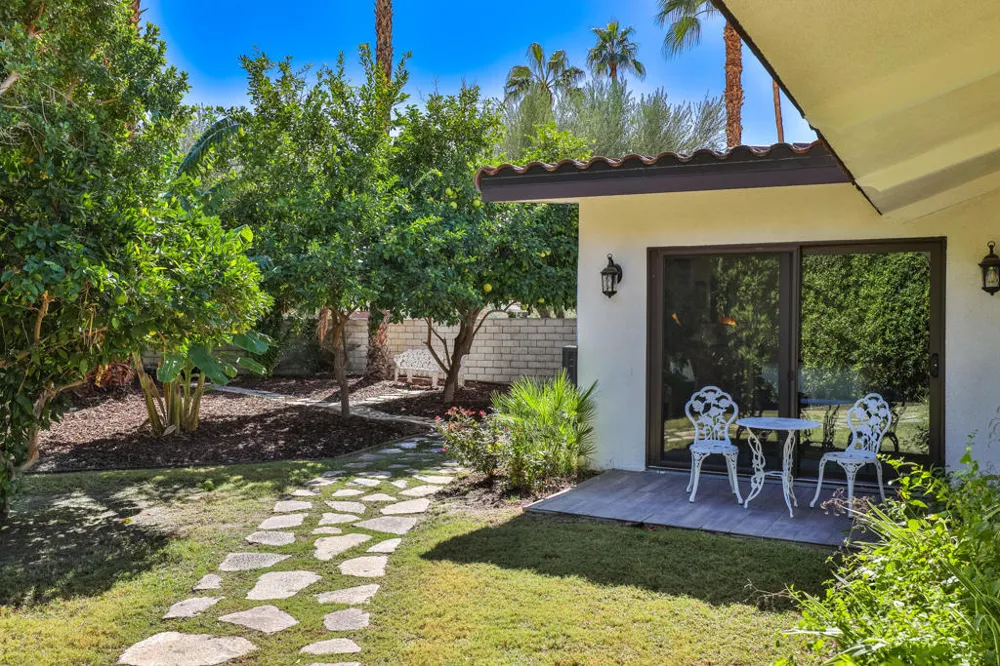 3330 Andreas Hills Drive Palm Springs, CA 92264