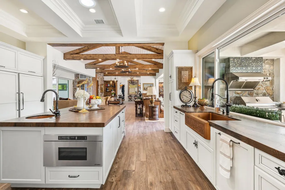 3330 Andreas Hills Drive Palm Springs, CA 92264
