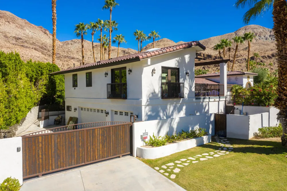 3330 Andreas Hills Drive Palm Springs, CA 92264