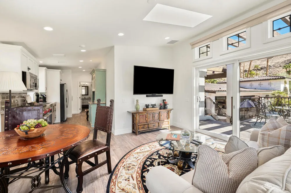3330 Andreas Hills Drive Palm Springs, CA 92264