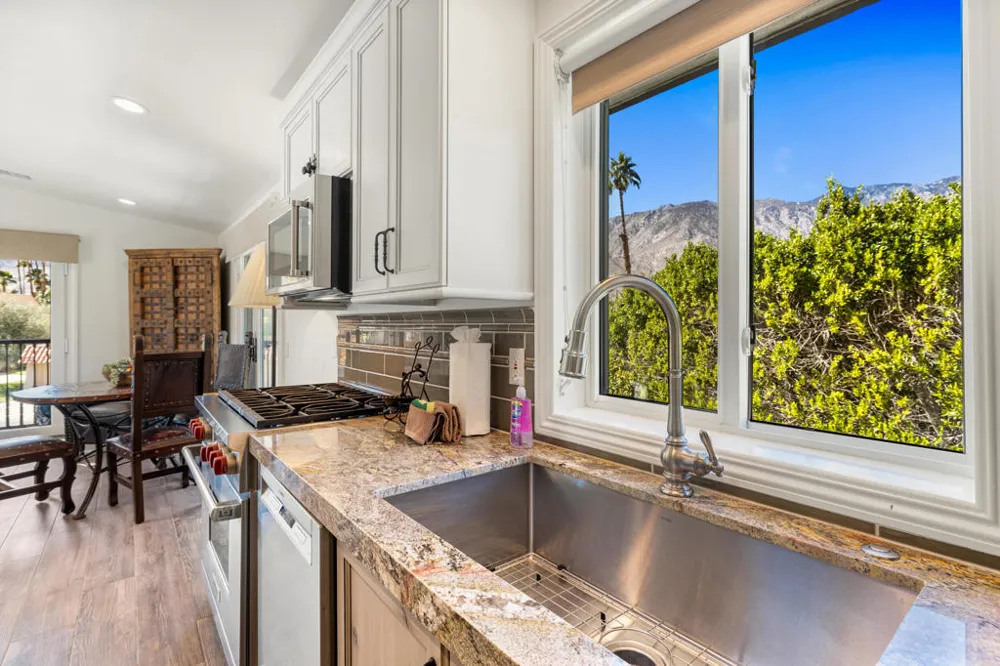 3330 Andreas Hills Drive Palm Springs, CA 92264