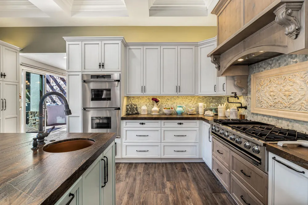 3330 Andreas Hills Drive Palm Springs, CA 92264