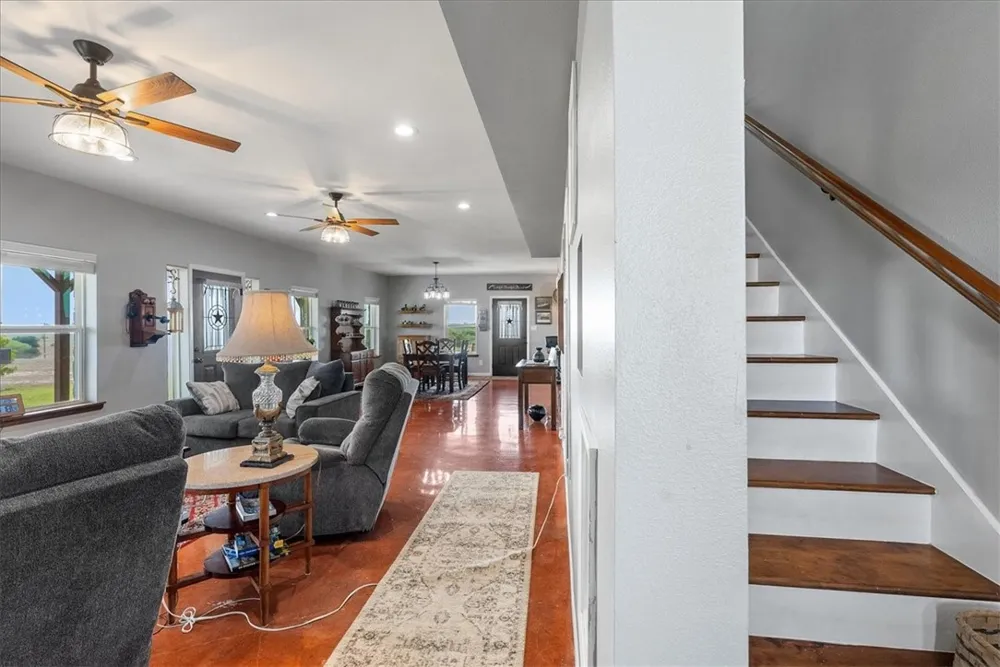 623 Nakishwana Sandia, TX 78383
