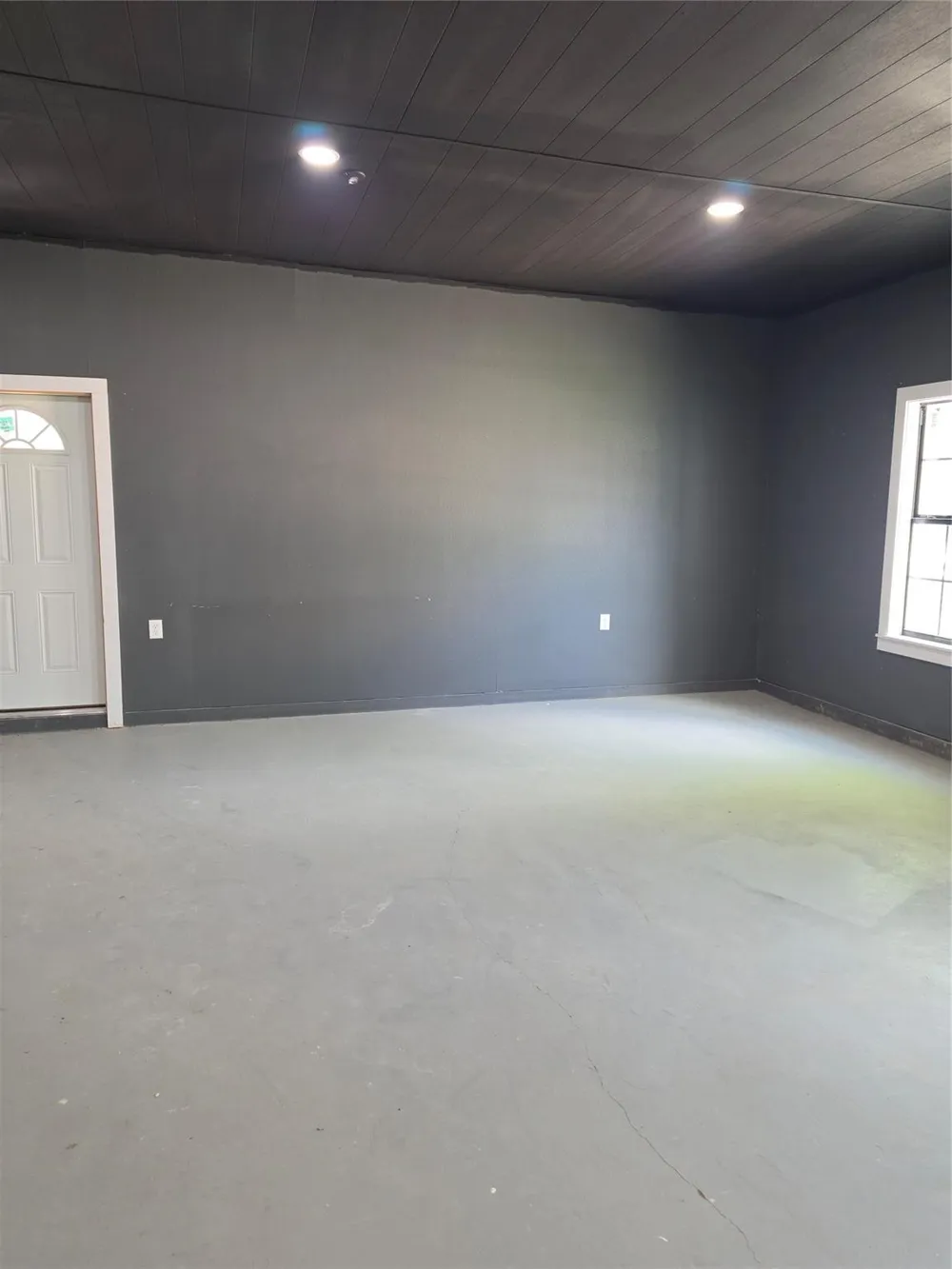 101 N Hackberry Moulton, TX 77975