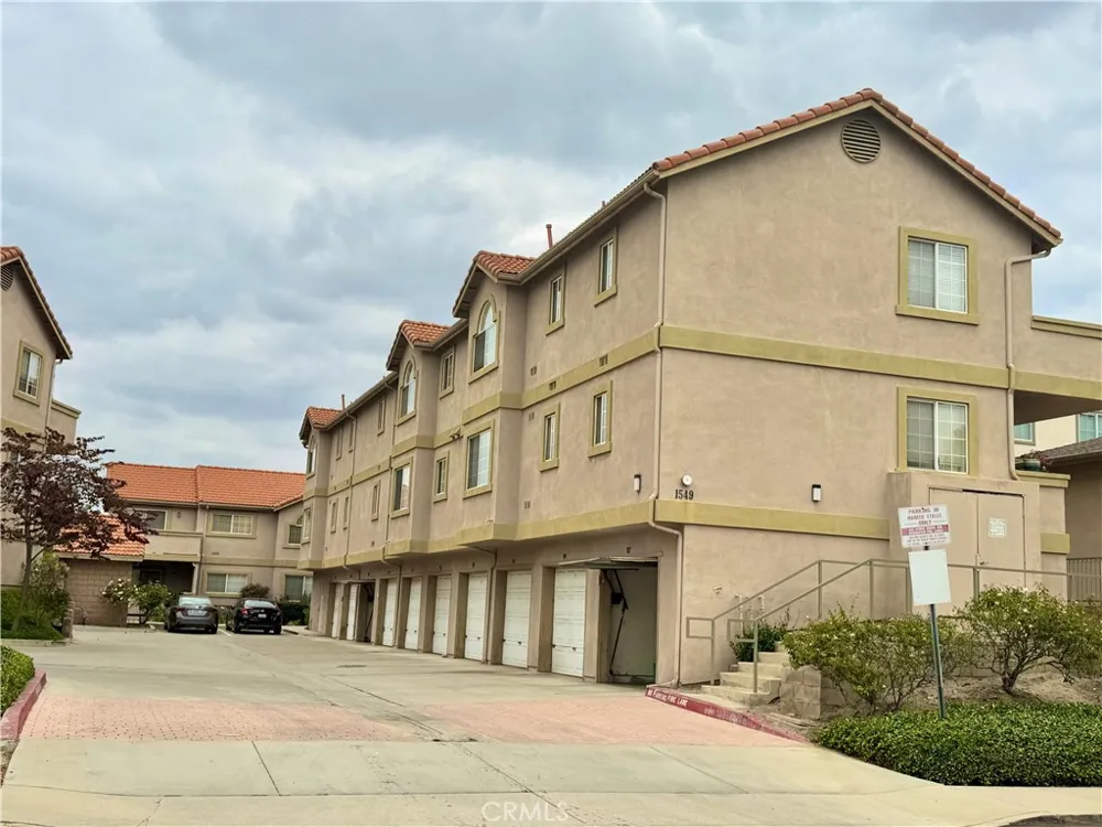 1549 E Spruce #A Placentia, CA 92870