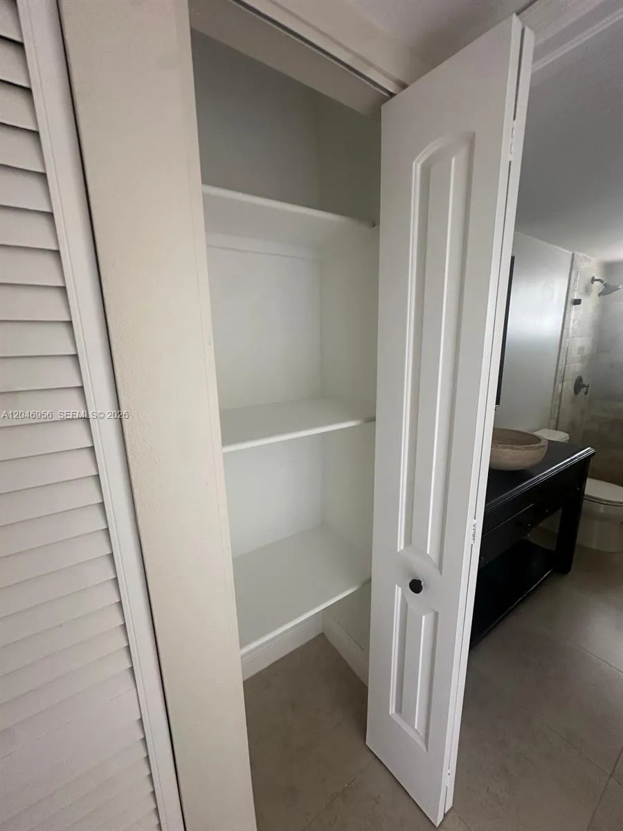 5839 SW 74th Ter #104 South Miami, FL 33143