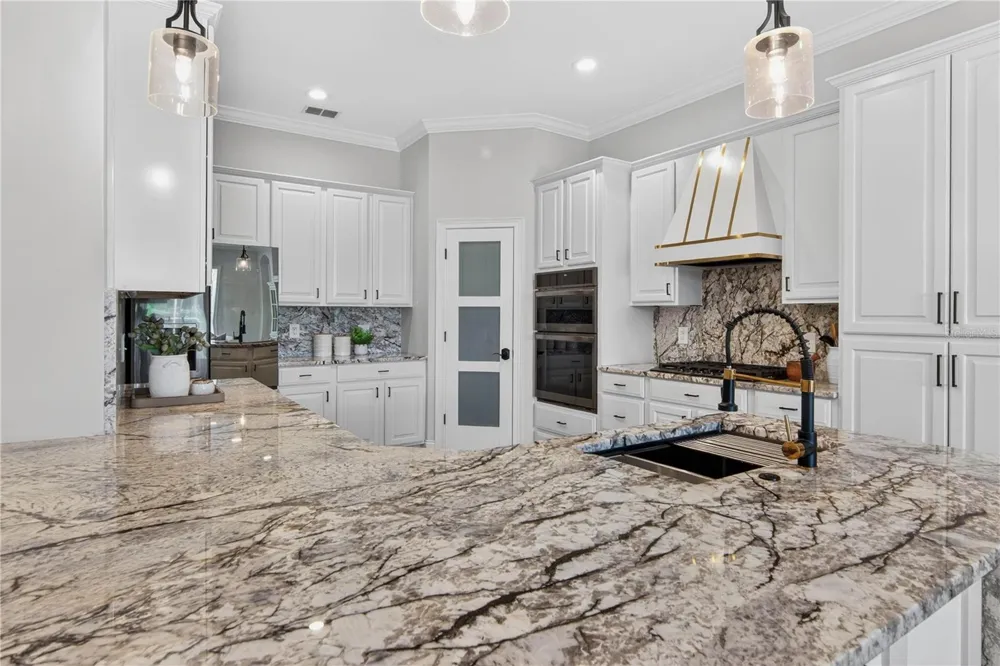 8411 WOBURN COURT Windermere, FL 34786