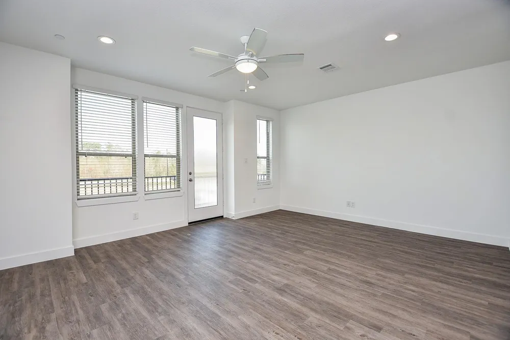 18708 Centro Main Street Shenandoah, TX 77385