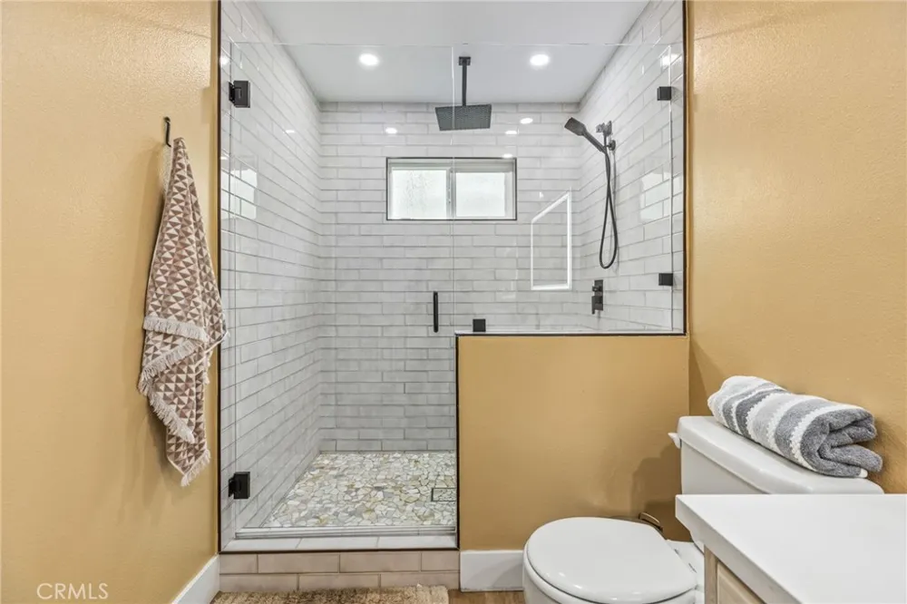 3998 Bluff Norco, CA 92860