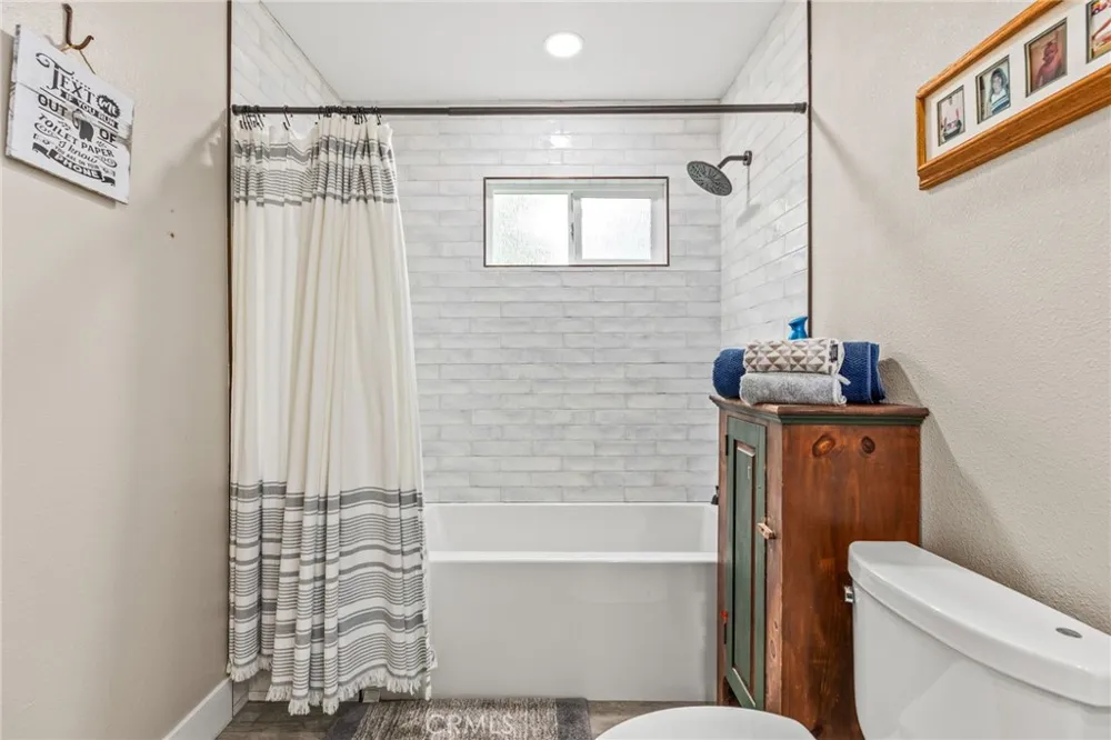 3998 Bluff Norco, CA 92860