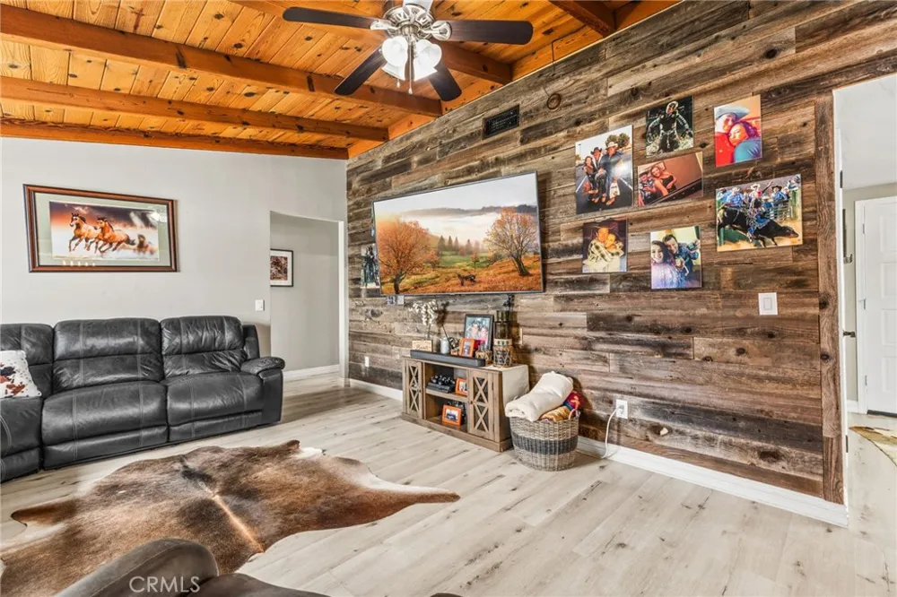 3998 Bluff Norco, CA 92860